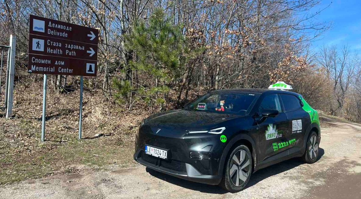 Prvi Taxi Bojnik vozilo na izletu