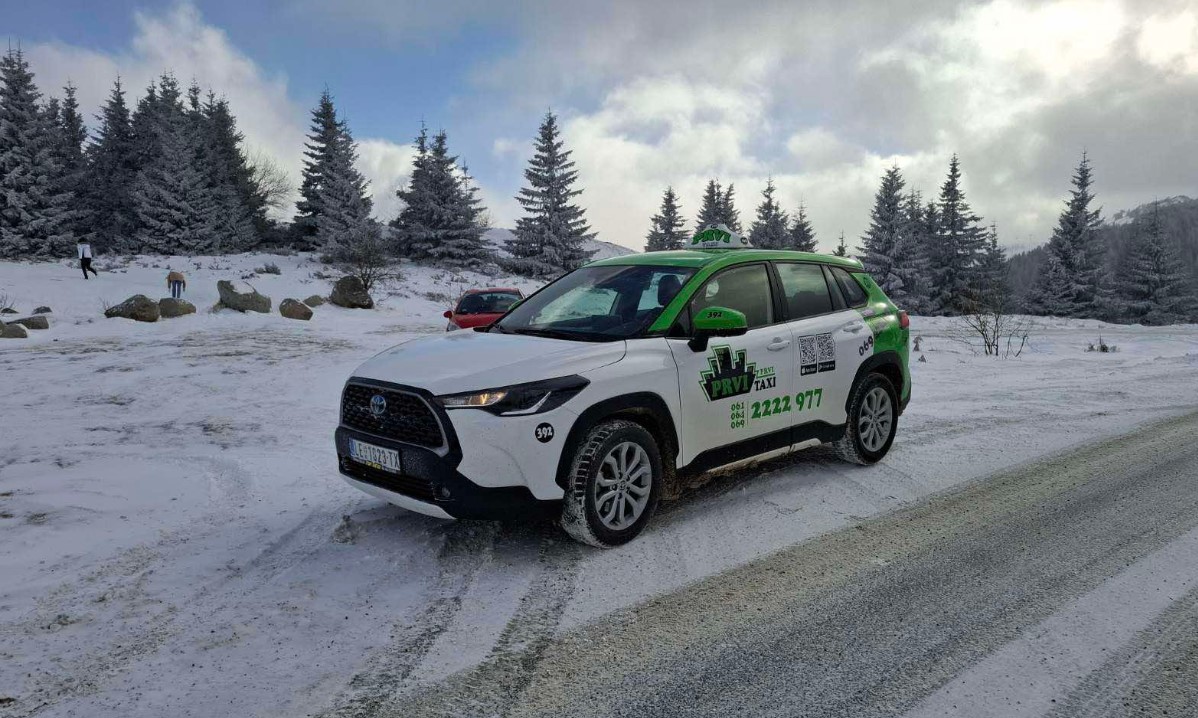 Prvi Taxi Bojnik vozilo zimi